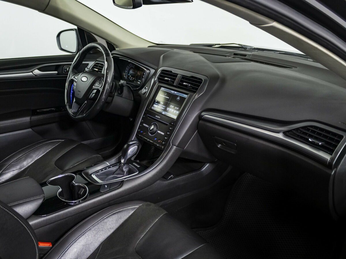Ford Mondeo 2015 года с пробегом. Фото: #7