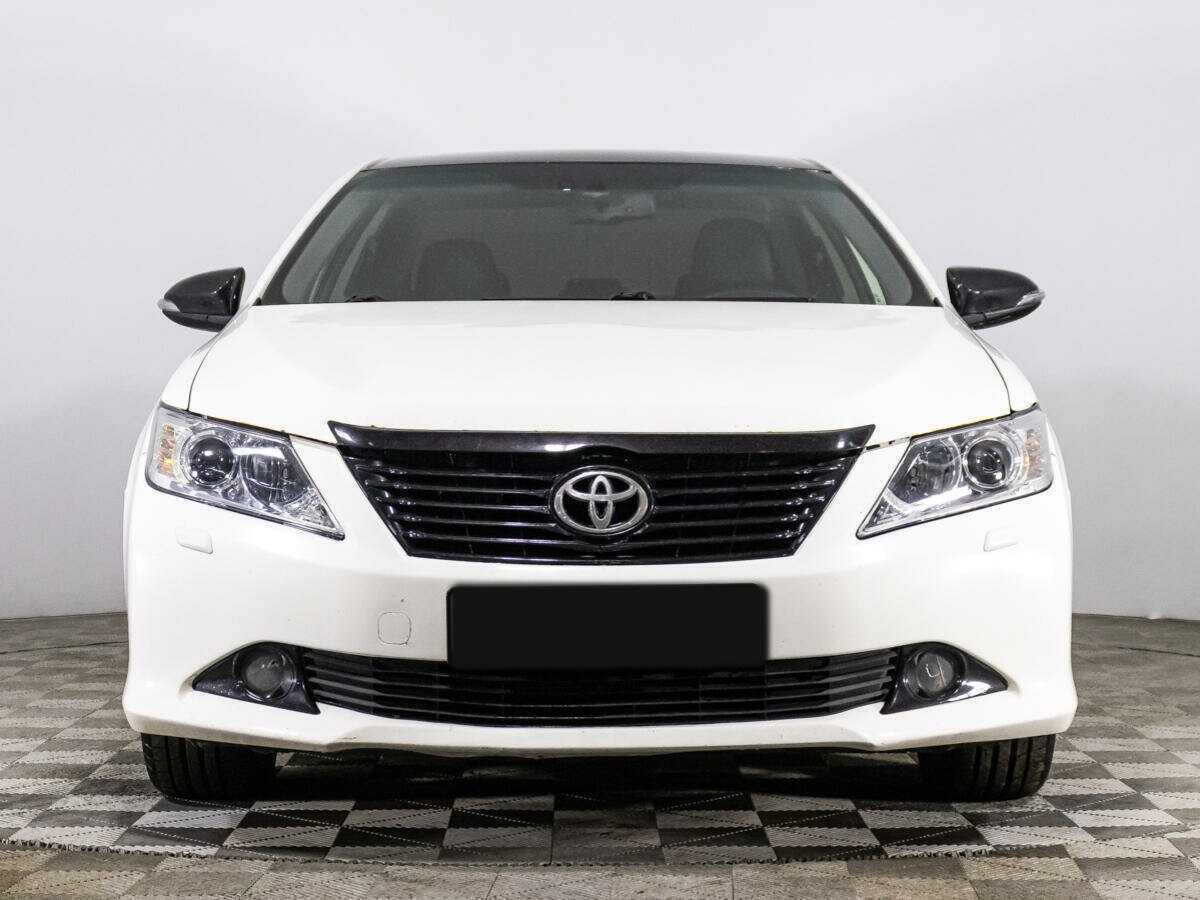 Toyota Camry 2012 года с пробегом. Фото: #1