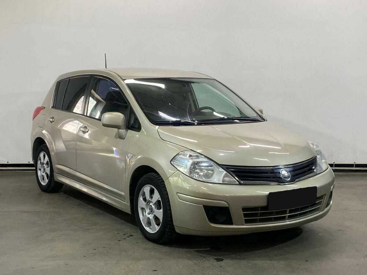 Nissan Tiida 2013 года с пробегом. Фото: #2