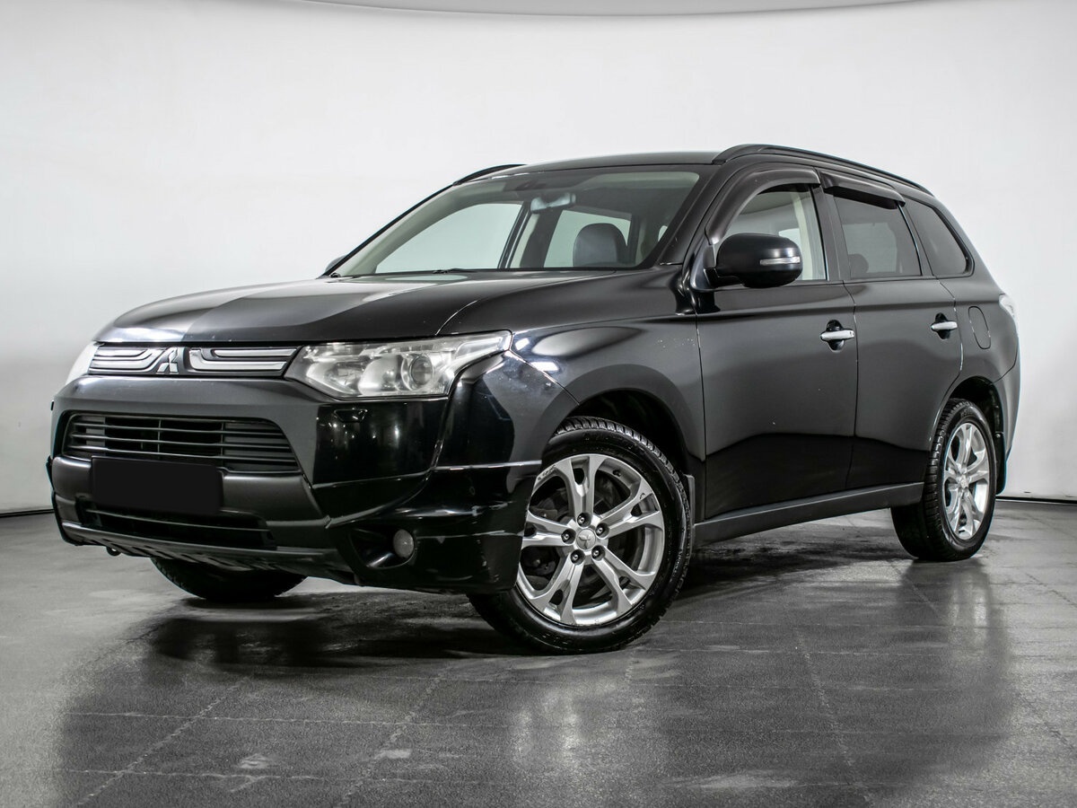 Mitsubishi Outlander 2013 года с пробегом. Посмотреть фото