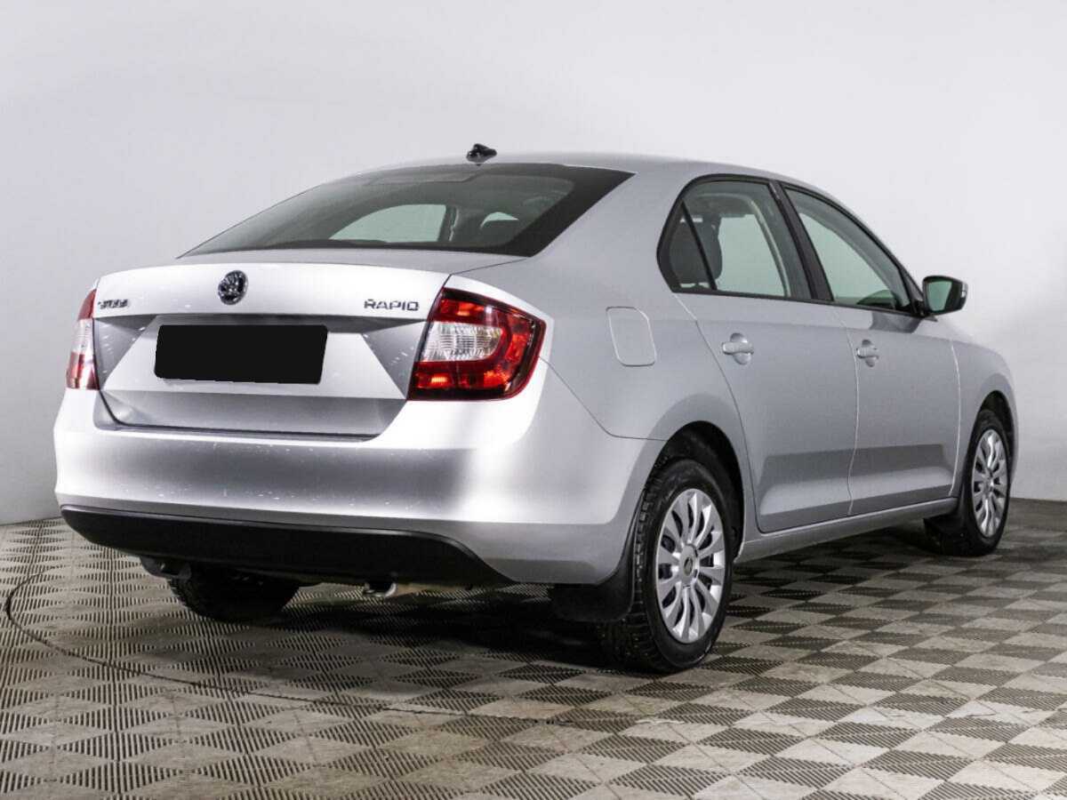 Skoda Rapid 2018 года с пробегом. Фото: #4