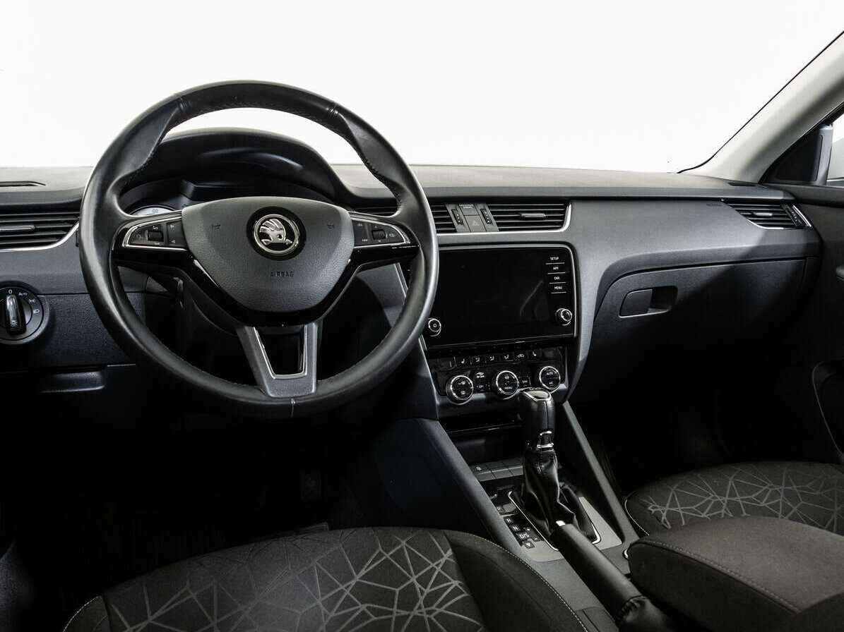 Skoda Octavia 2019 года с пробегом. Фото: #9