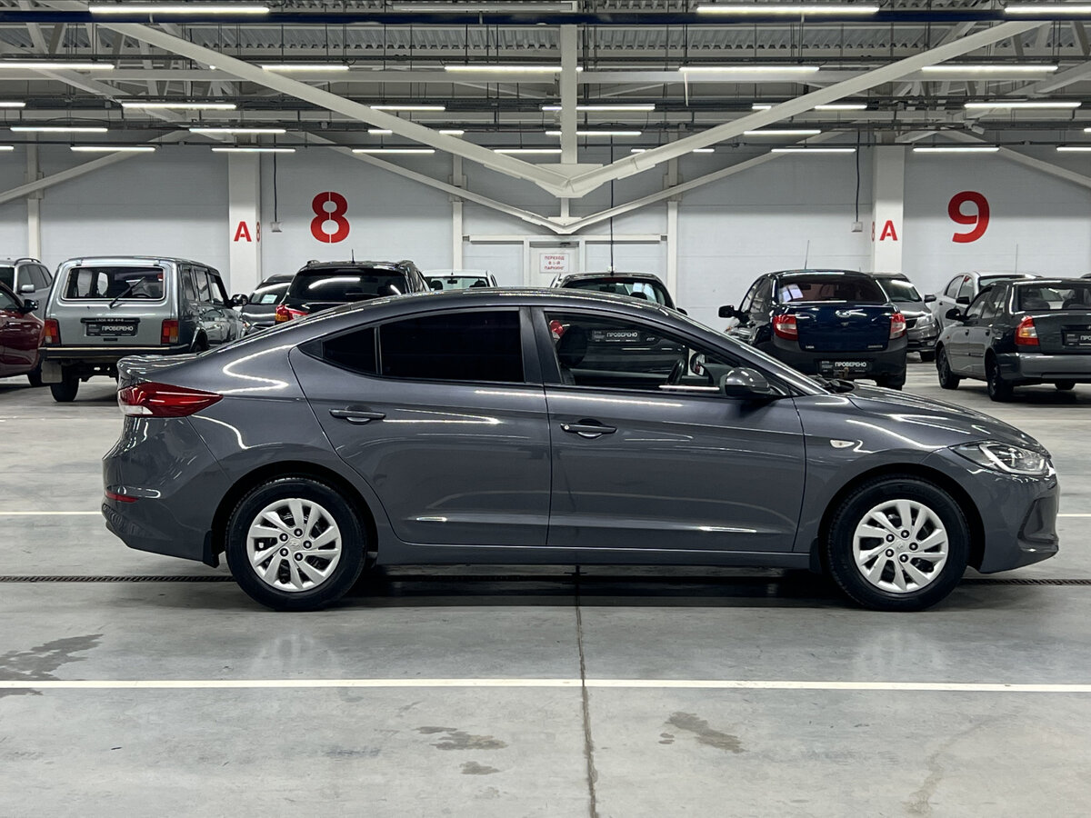 Hyundai Elantra 2016 года с пробегом. Фото: #3