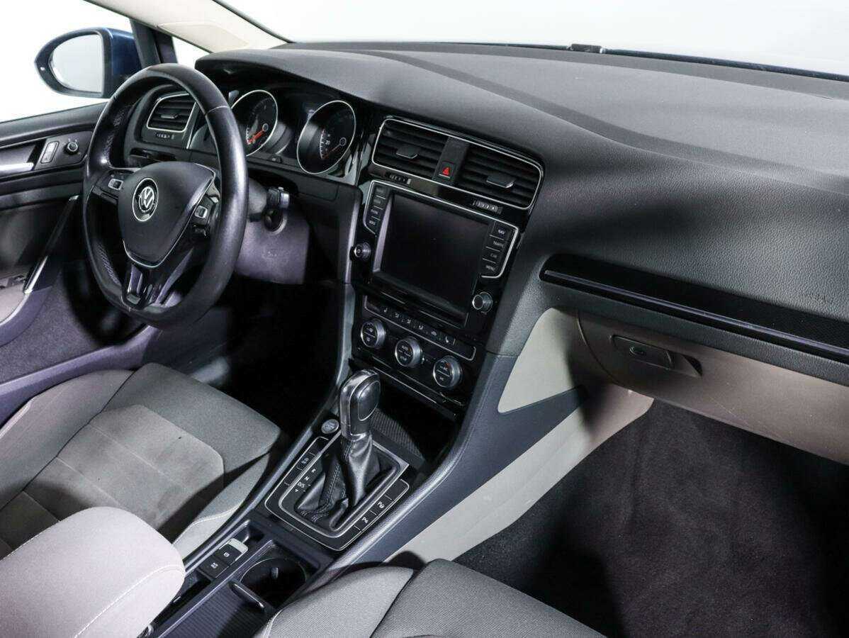Volkswagen Golf 2013 года с пробегом. Фото: #8