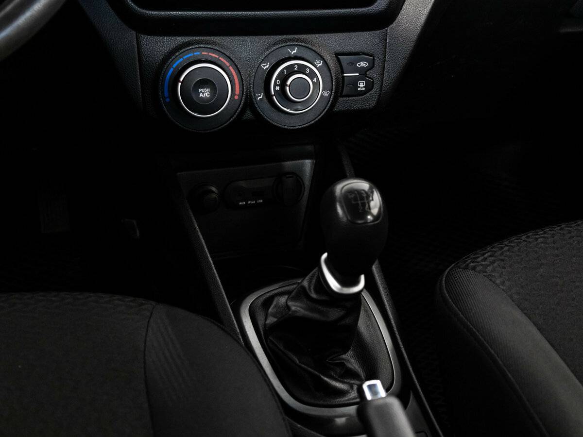 Kia Rio 2012 года с пробегом. Фото: #9