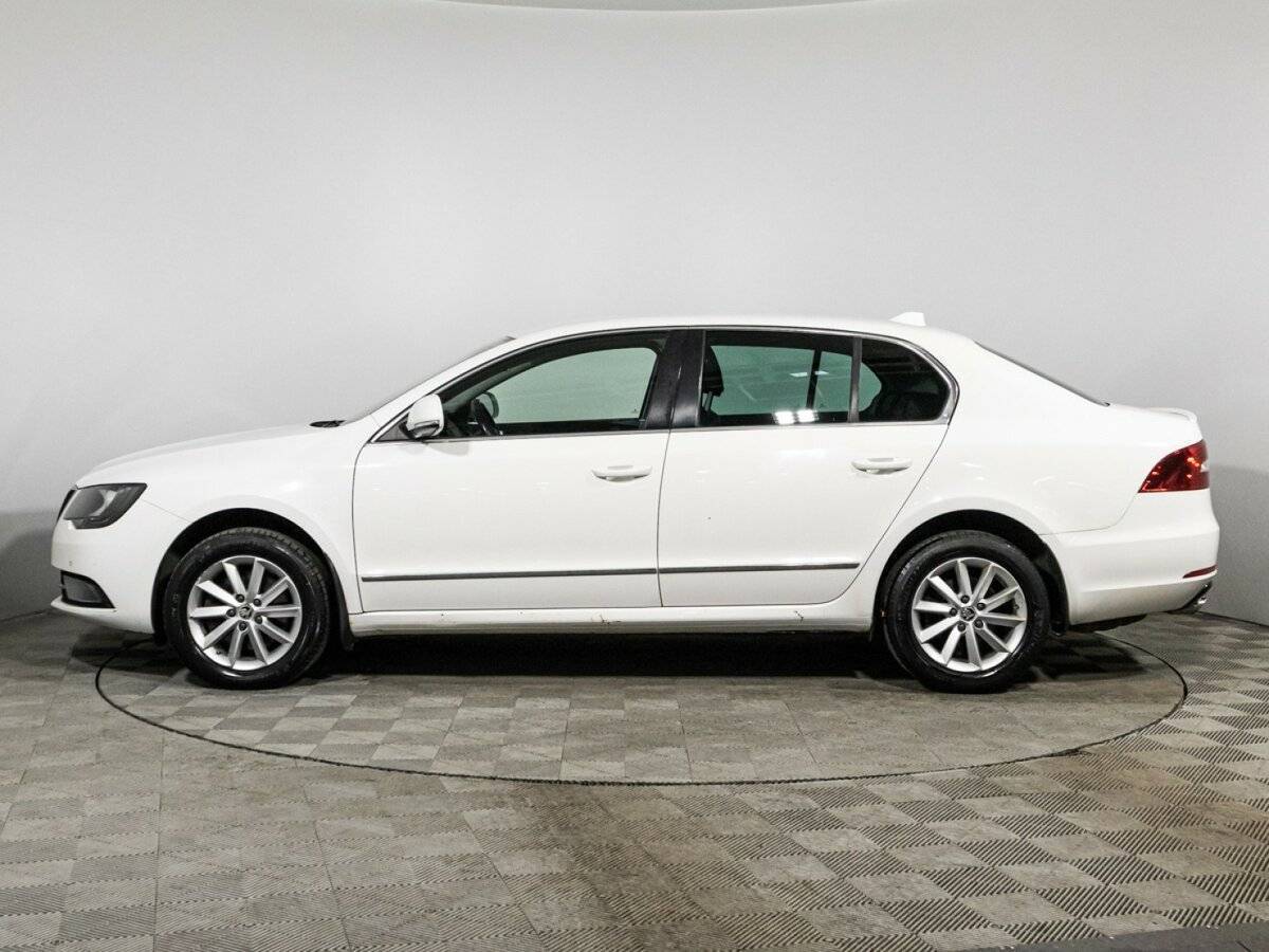 Skoda Superb 2013 года с пробегом. Фото: #7