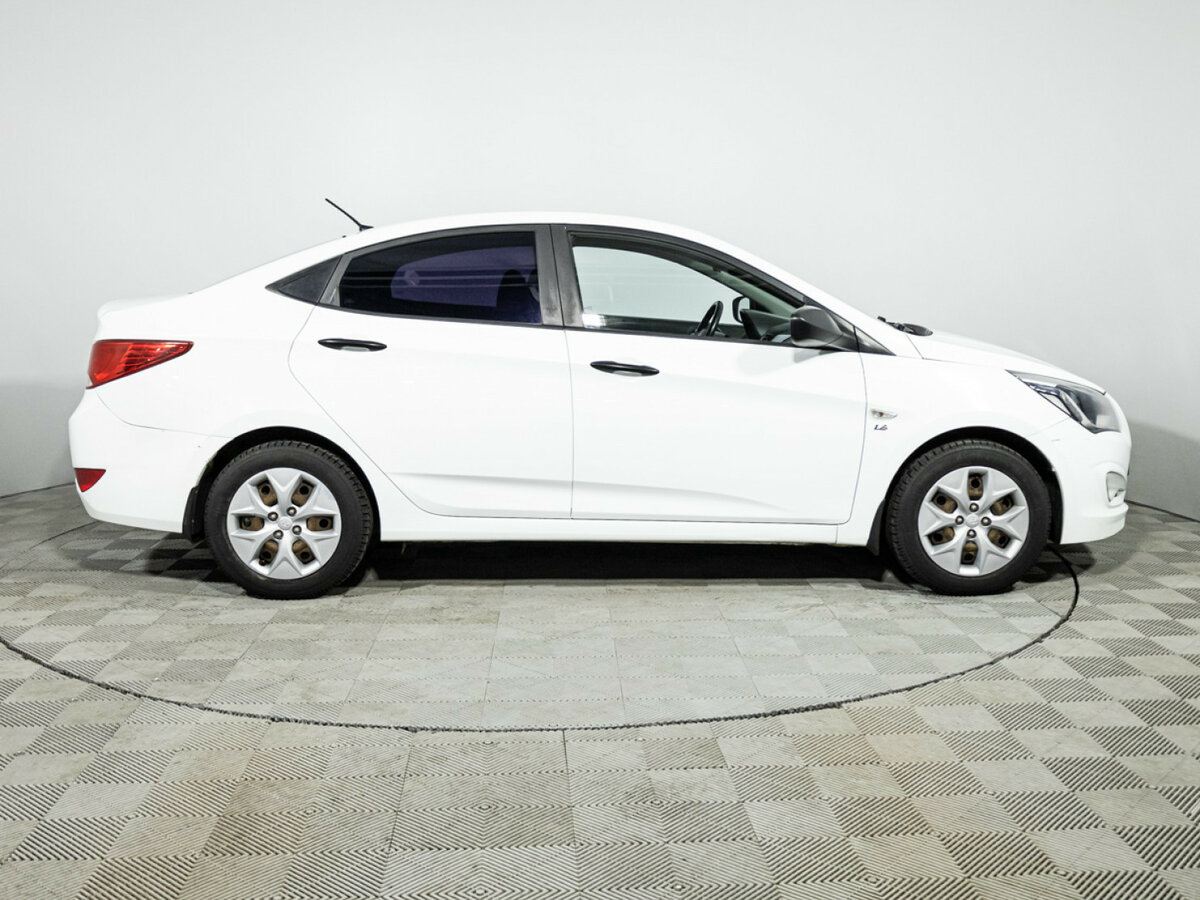Hyundai Solaris 2015 года с пробегом. Фото: #3