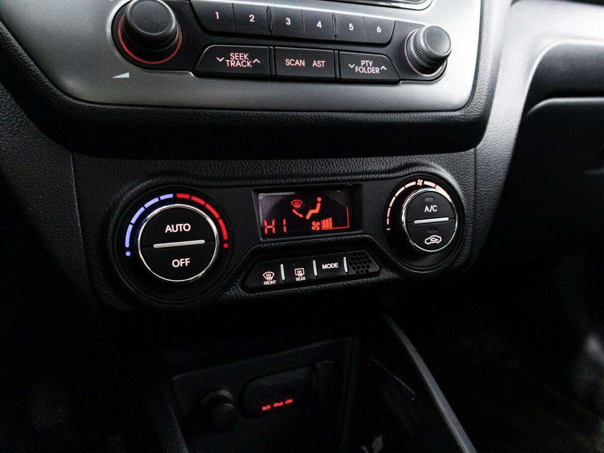 Kia Rio 2014 года с пробегом. Фото: #14