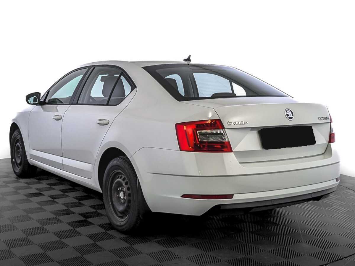 Skoda Octavia 2020 года с пробегом. Фото: #6