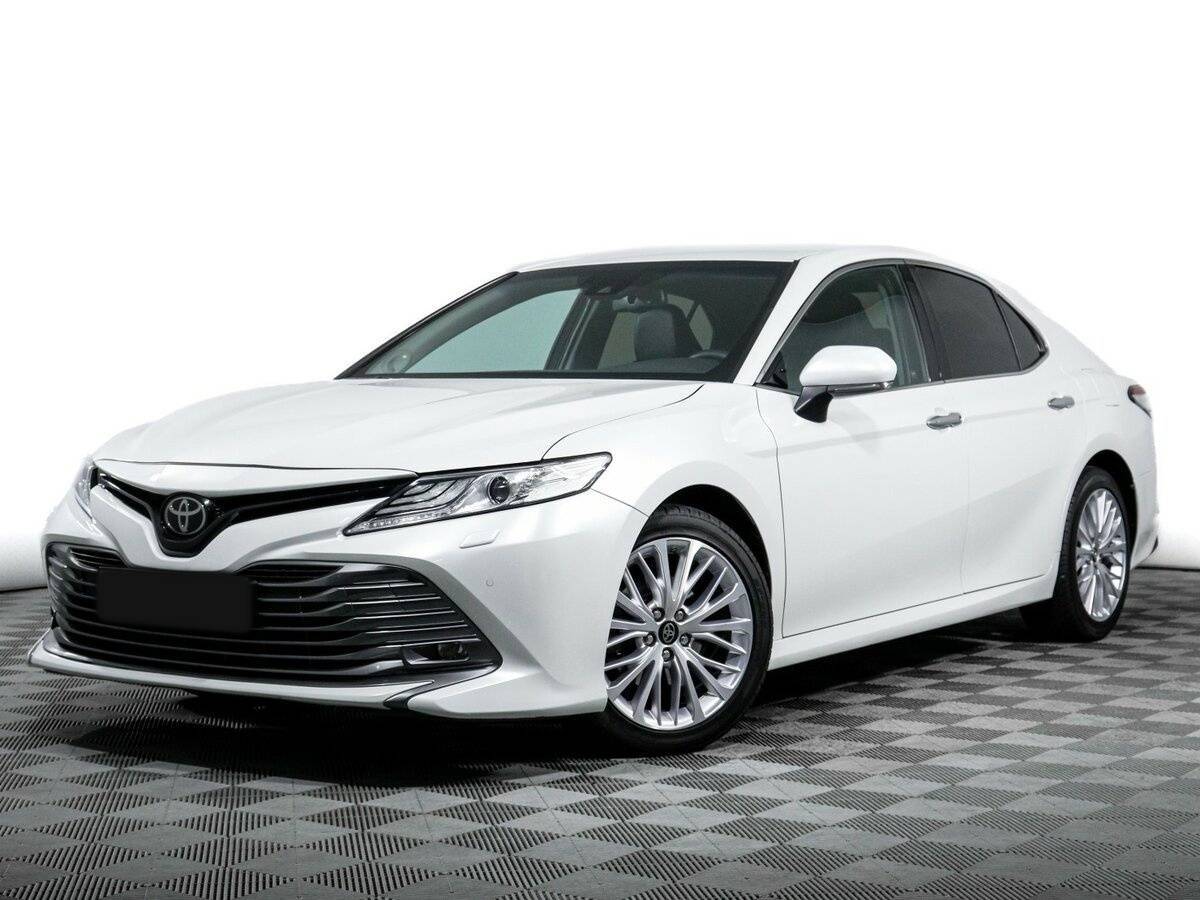 Toyota Camry 2019 года с пробегом. Посмотреть фото