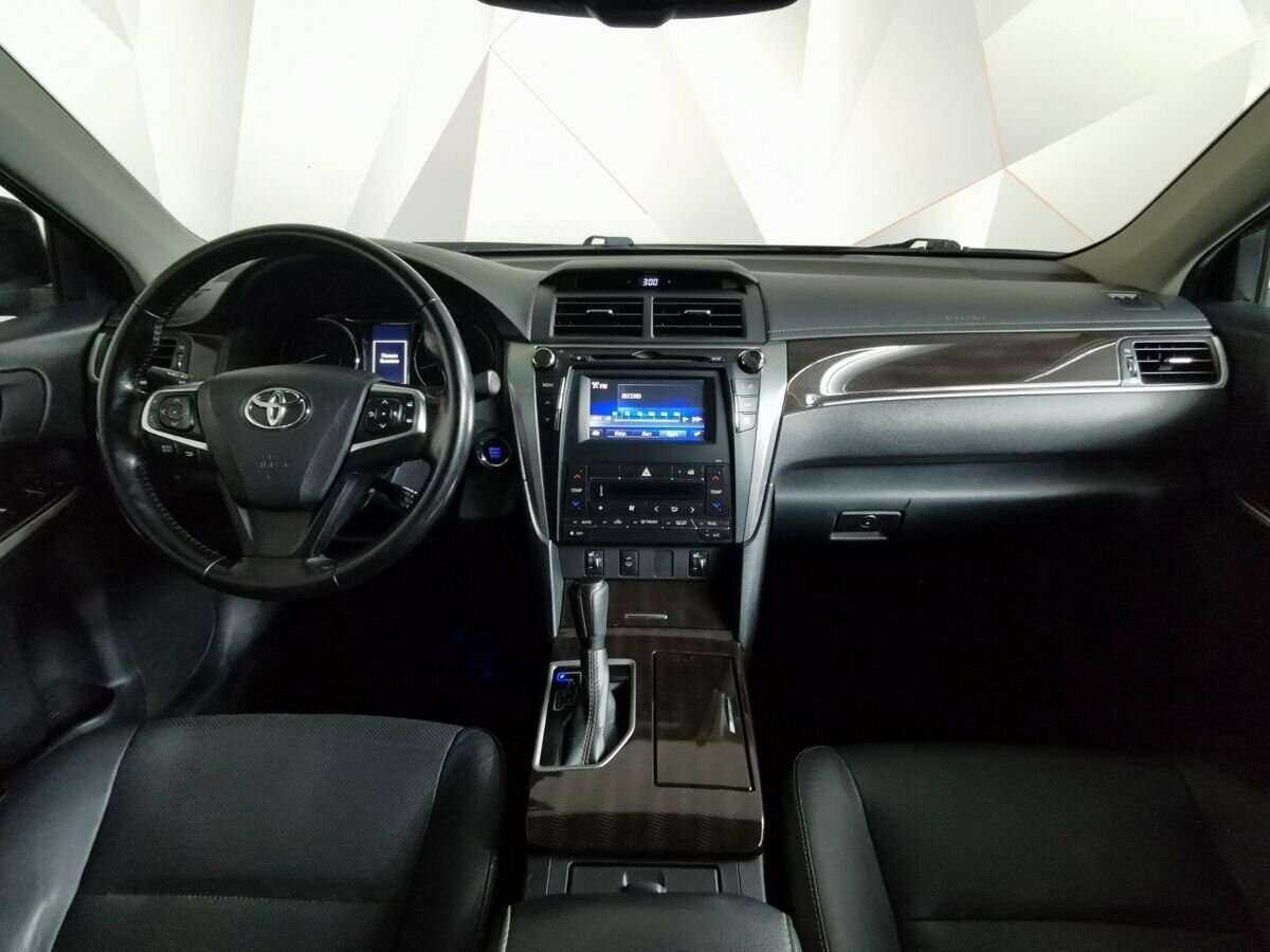 Toyota Camry 2017 года с пробегом. Фото: #9