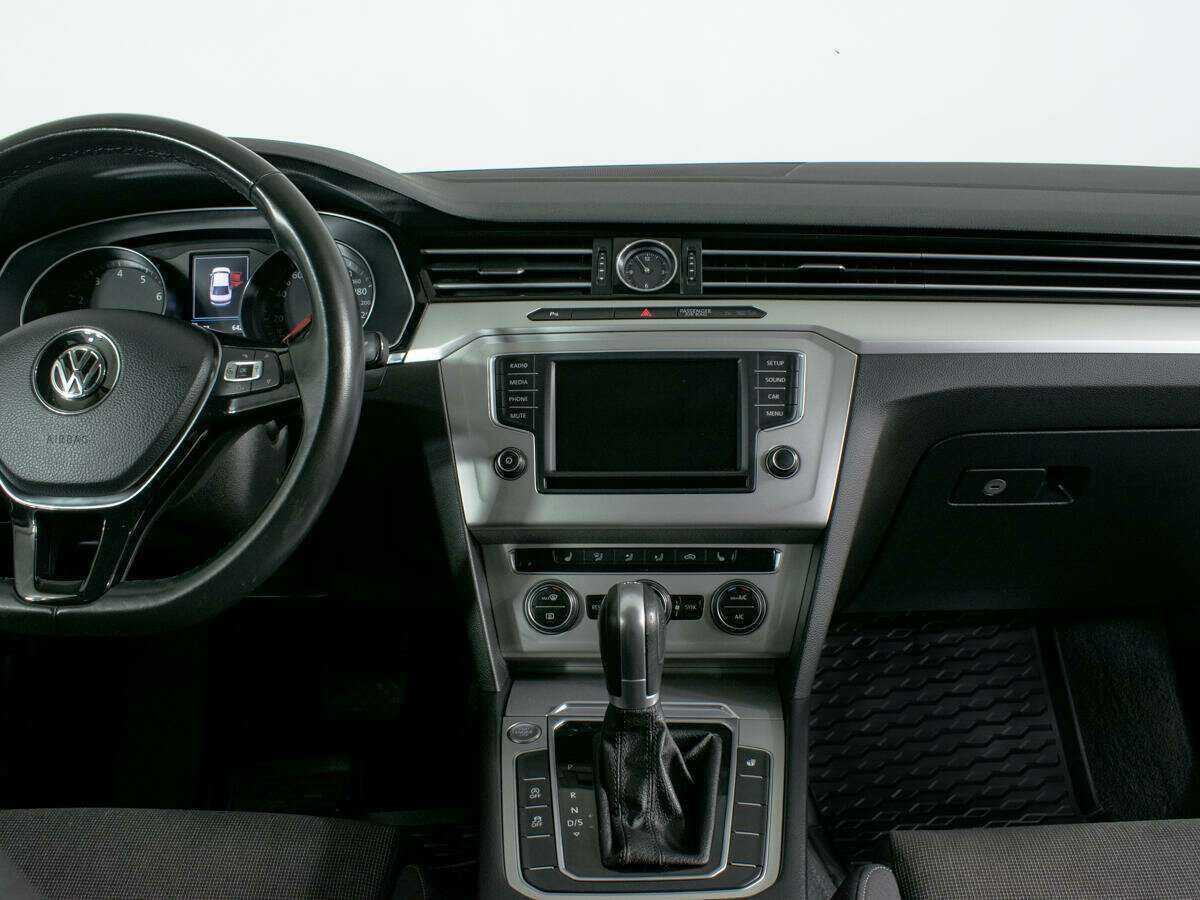 Volkswagen Passat 2017 года с пробегом. Фото: #7