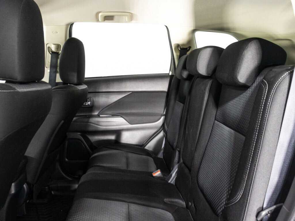 Mitsubishi Outlander 2020 года с пробегом. Фото: #9