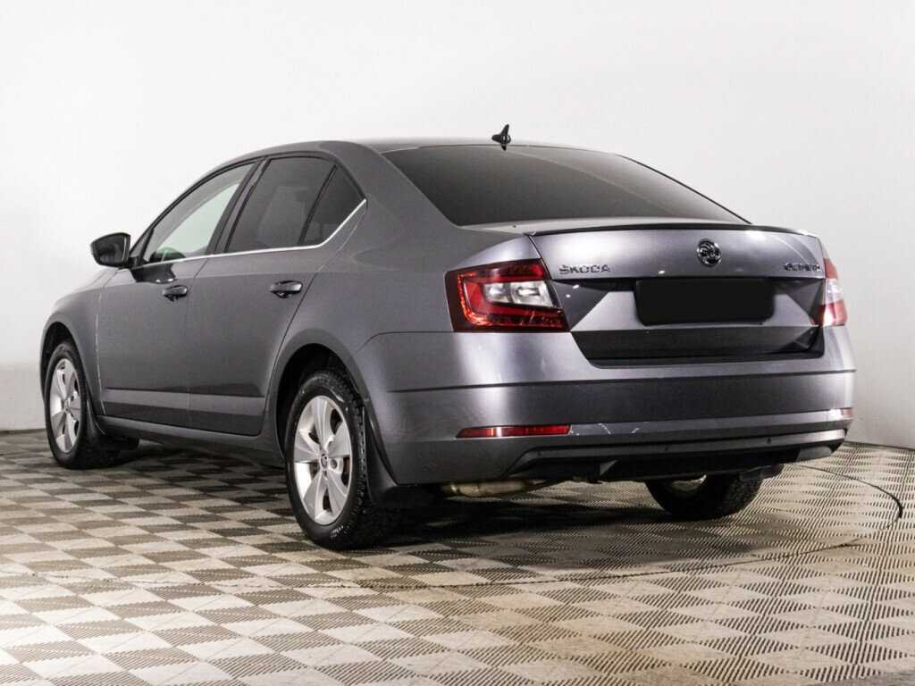 Skoda Octavia 2018 года с пробегом. Фото: #6
