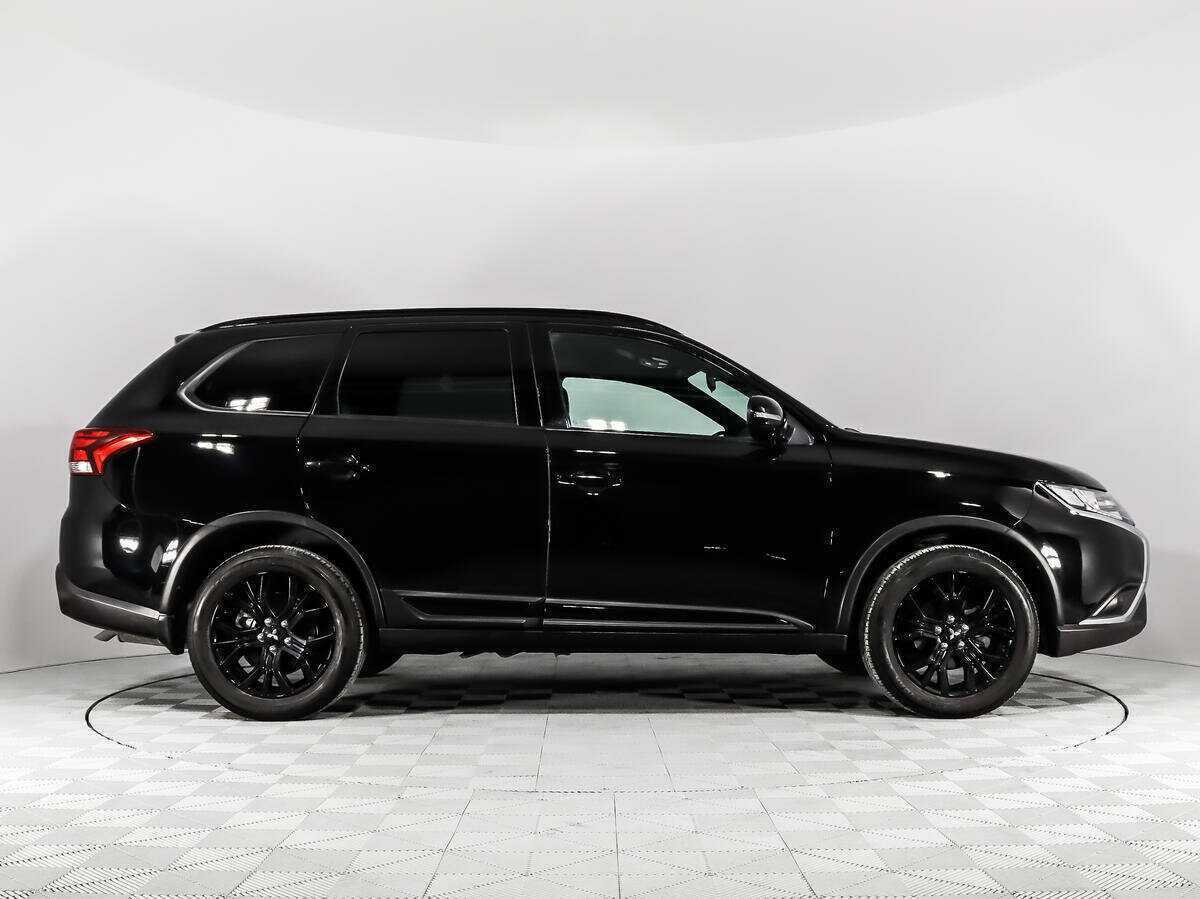Mitsubishi Outlander 2021 года с пробегом. Фото: #3