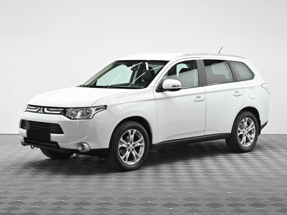 Mitsubishi Outlander 2012 года с пробегом. Фото: #0