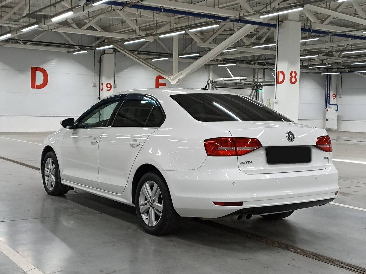 Volkswagen Jetta 2015 года с пробегом. Фото: #6