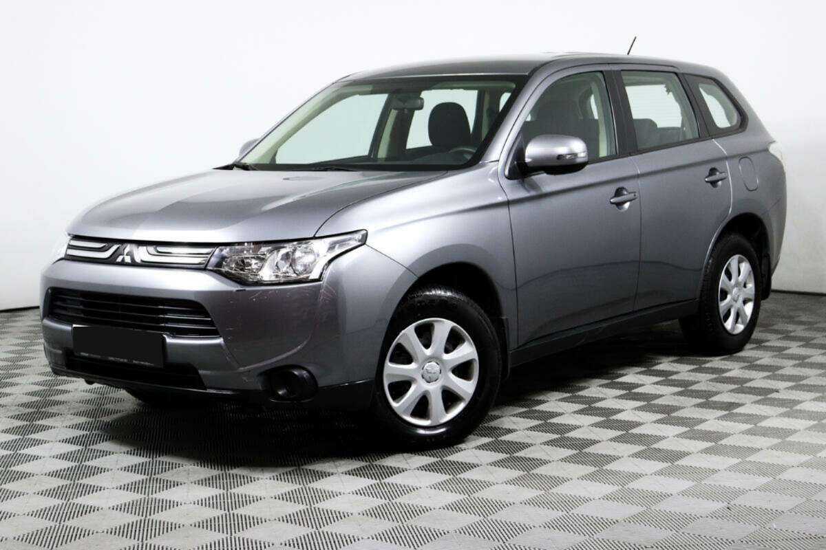 Mitsubishi Outlander 2012 года с пробегом. Фото: #0