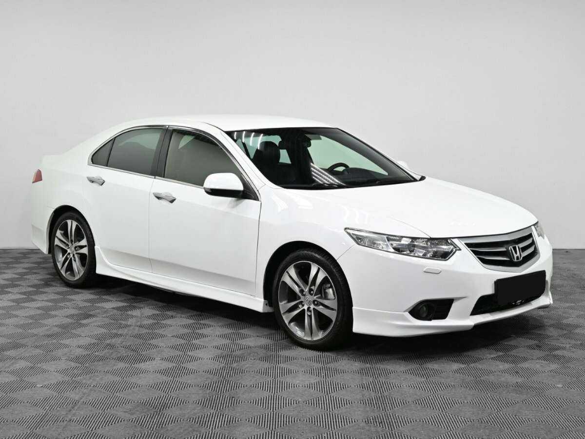 Honda Accord 2012 года с пробегом. Фото: #2