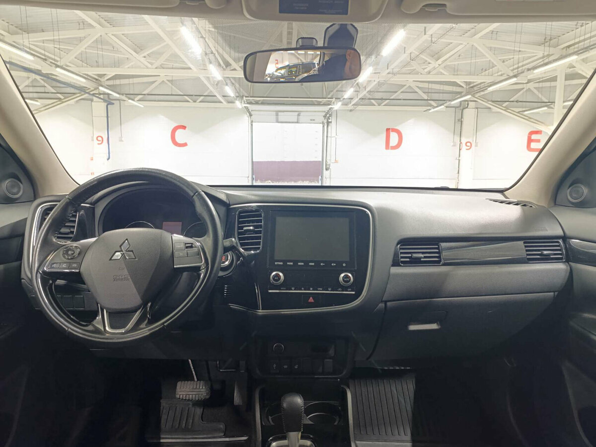 Mitsubishi Outlander 2021 года с пробегом. Фото: #13
