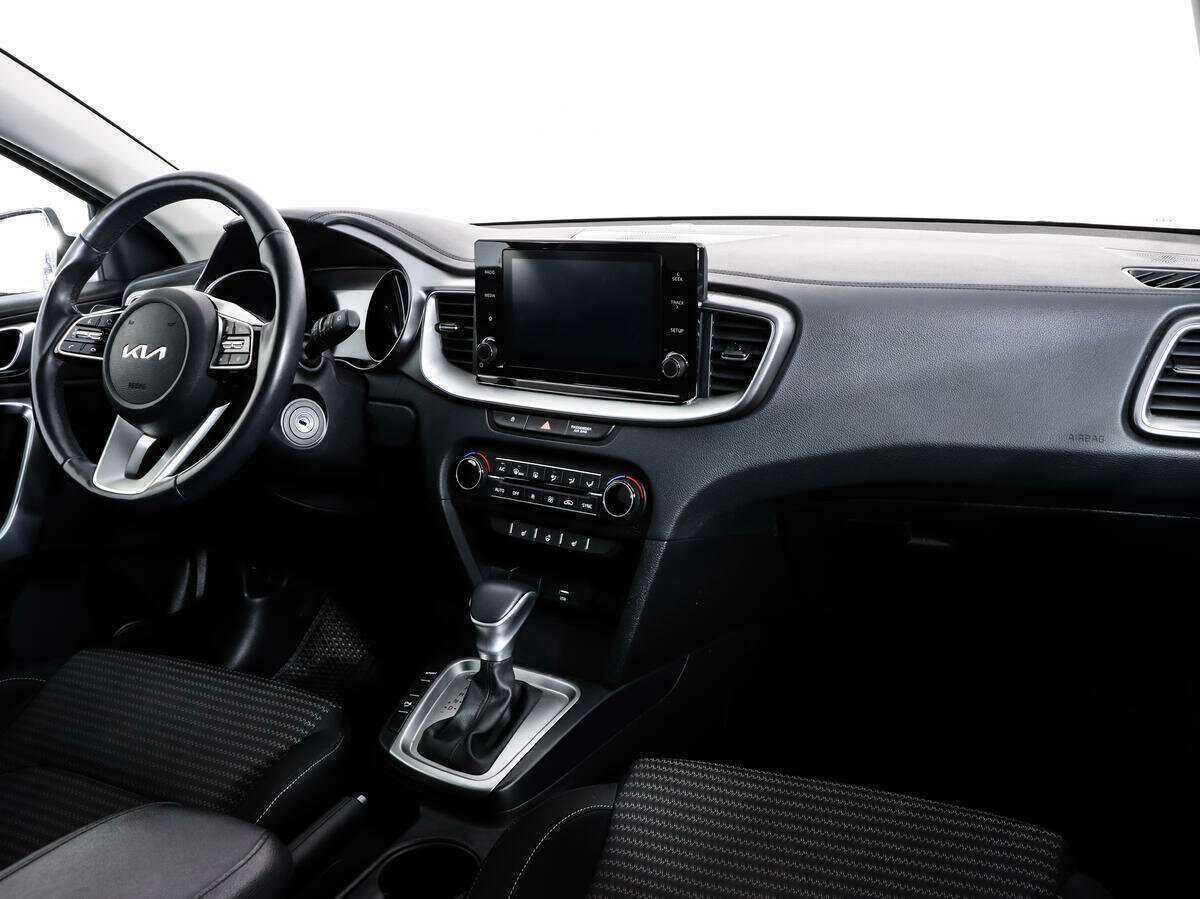 Kia XCeed 2021 года с пробегом. Фото: #6