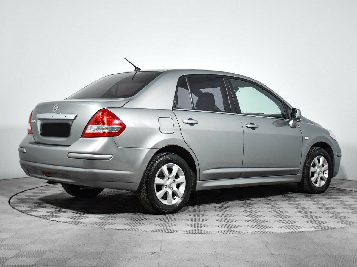 Nissan Tiida 2013 года с пробегом. Фото: #4