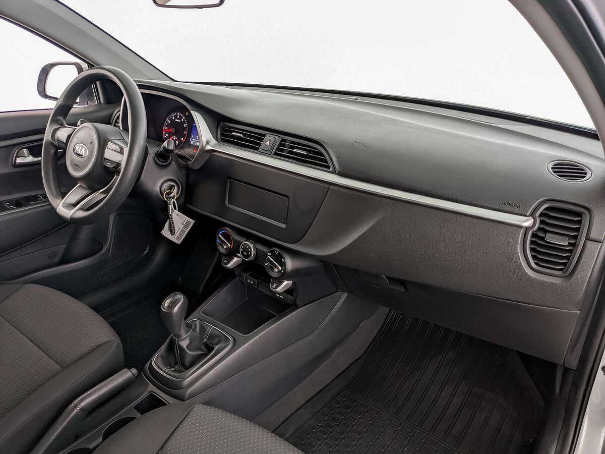 Kia Rio 2021 года с пробегом. Фото: #10