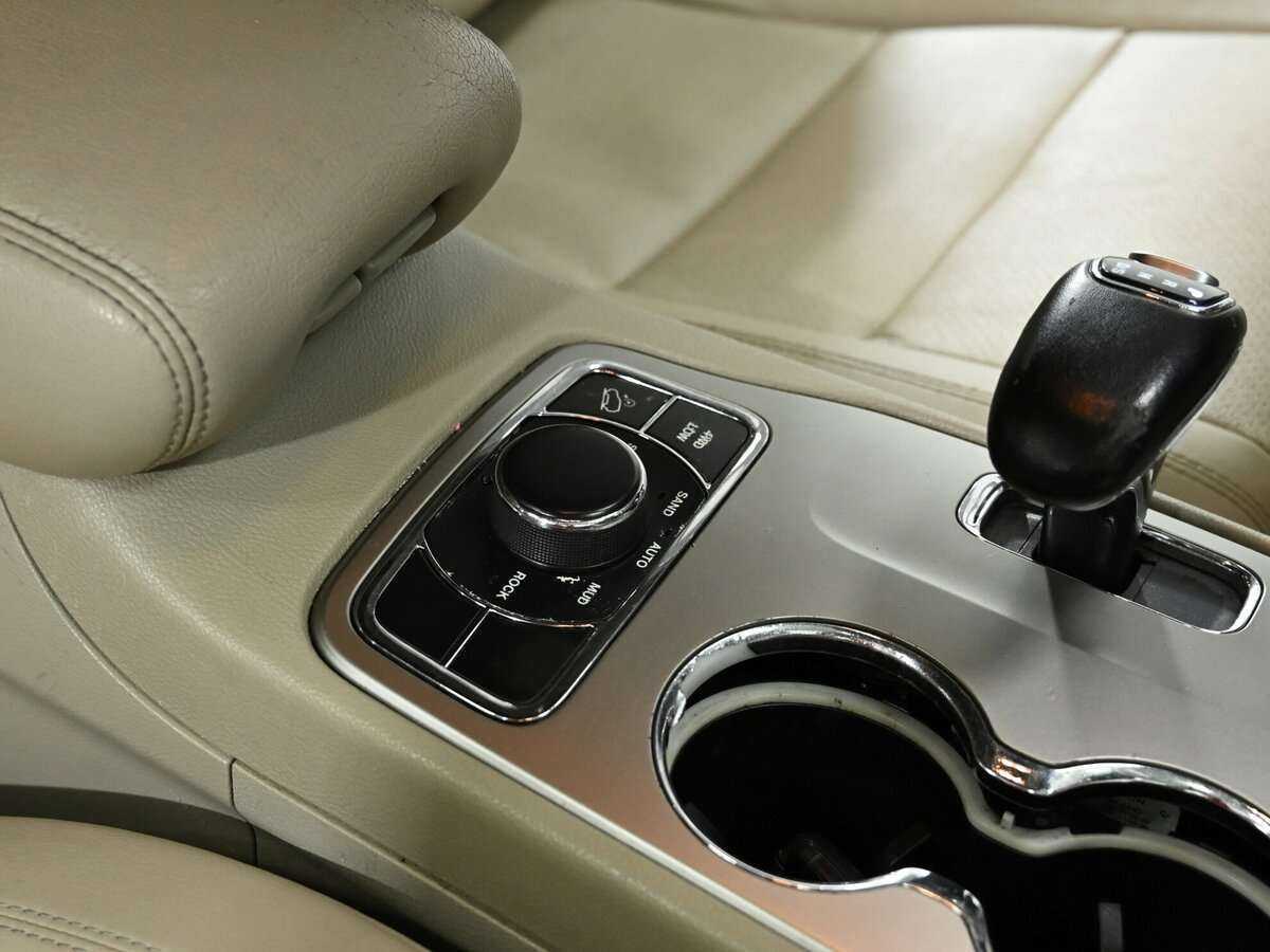 Jeep Grand Cherokee 2013 года с пробегом. Фото: #12