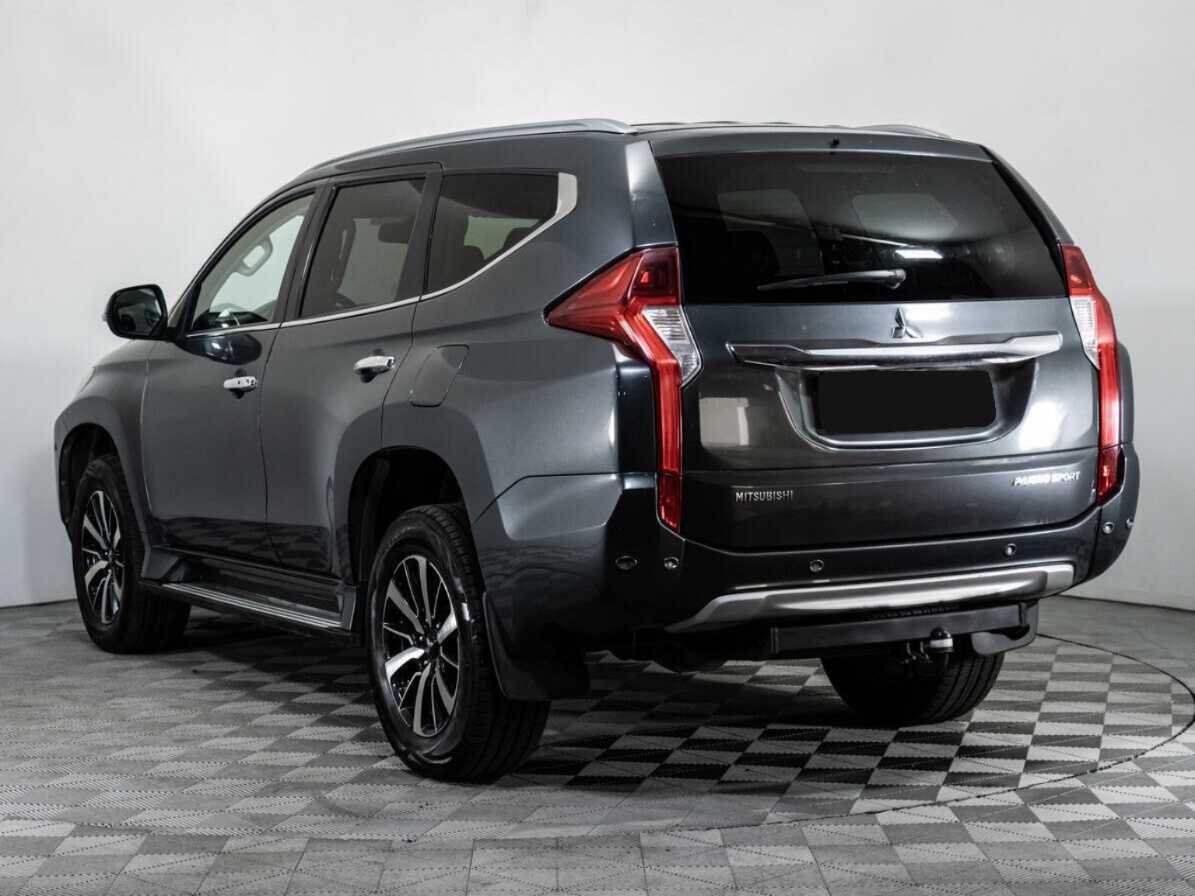 Mitsubishi Pajero Sport 2018 года с пробегом. Фото: #5
