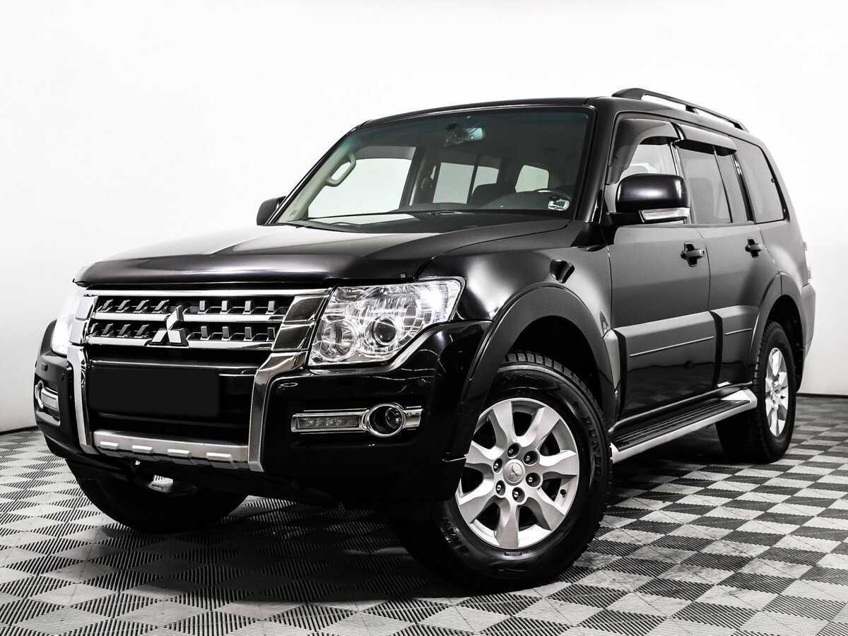Mitsubishi Pajero 2015 года с пробегом. Посмотреть фото