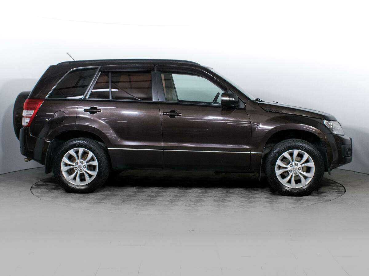 Suzuki Grand Vitara 2013 года с пробегом. Фото: #3