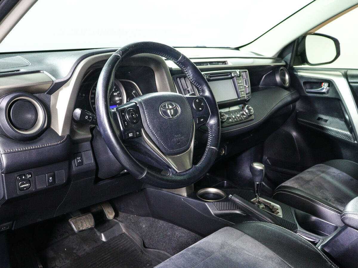 Toyota RAV4 2013 года с пробегом. Фото: #11