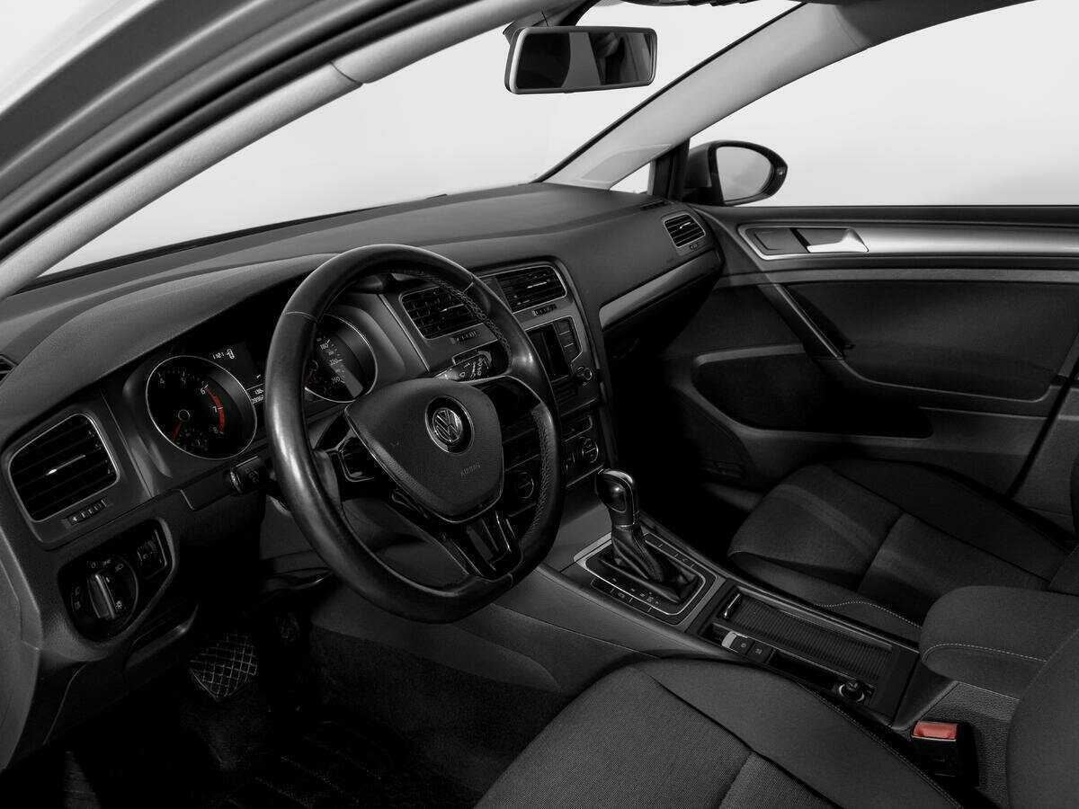 Volkswagen Golf 2013 года с пробегом. Фото: #15