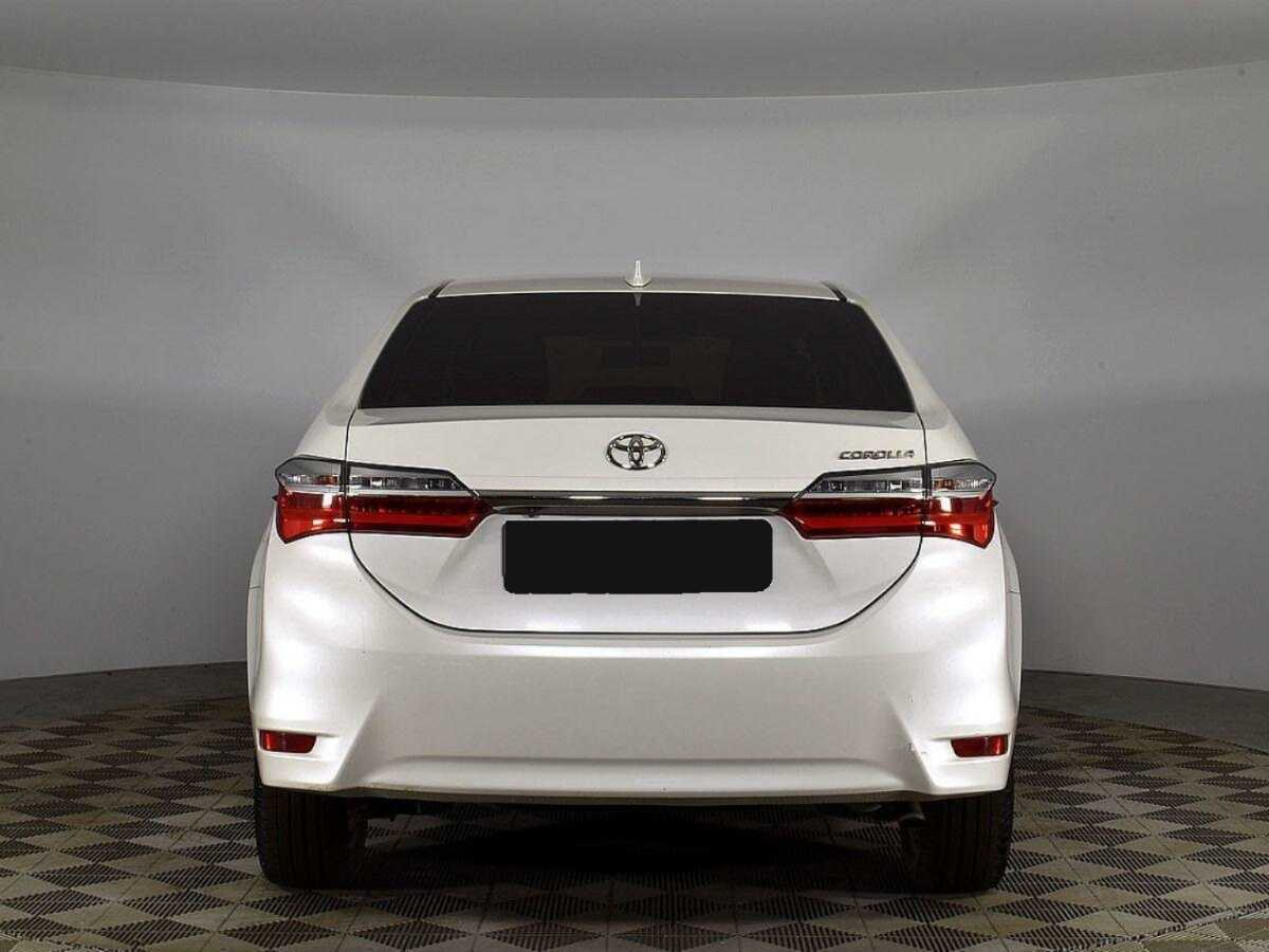 Toyota Corolla 2017 года с пробегом. Фото: #3