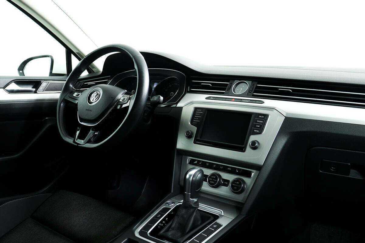 Volkswagen Passat 2016 года с пробегом. Фото: #8