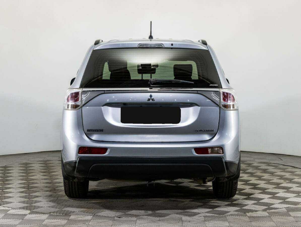 Mitsubishi Outlander 2012 года с пробегом. Фото: #4