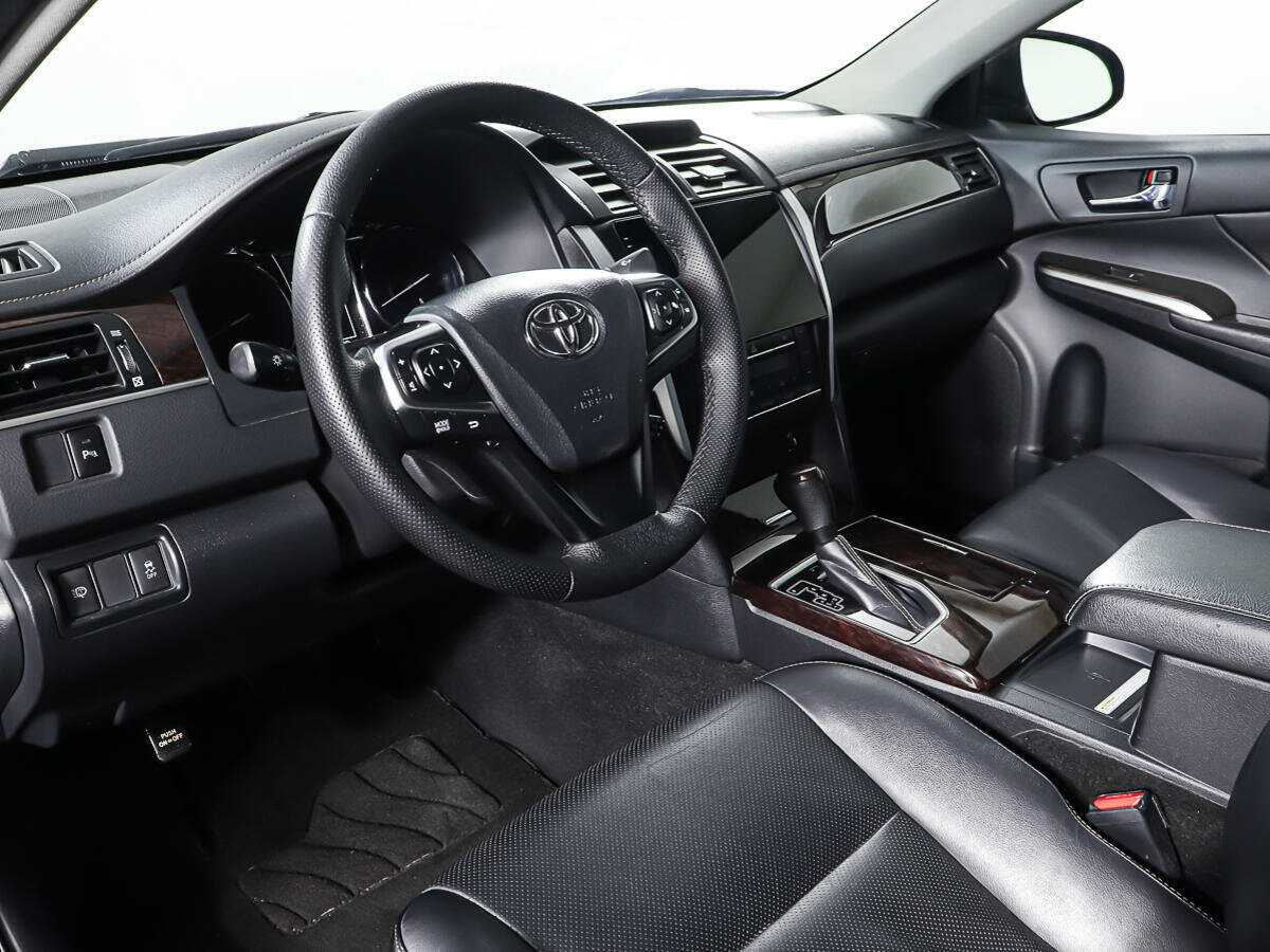 Toyota Camry 2017 года с пробегом. Фото: #13