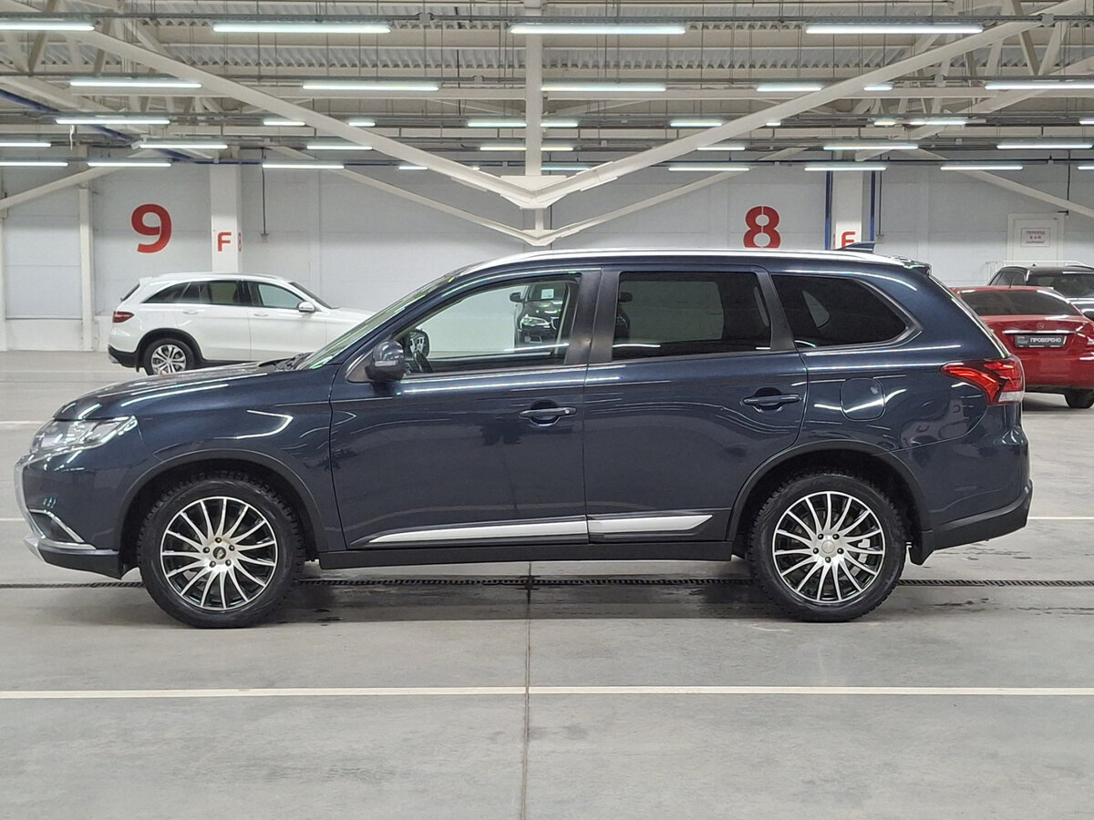 Mitsubishi Outlander 2017 года с пробегом. Фото: #7