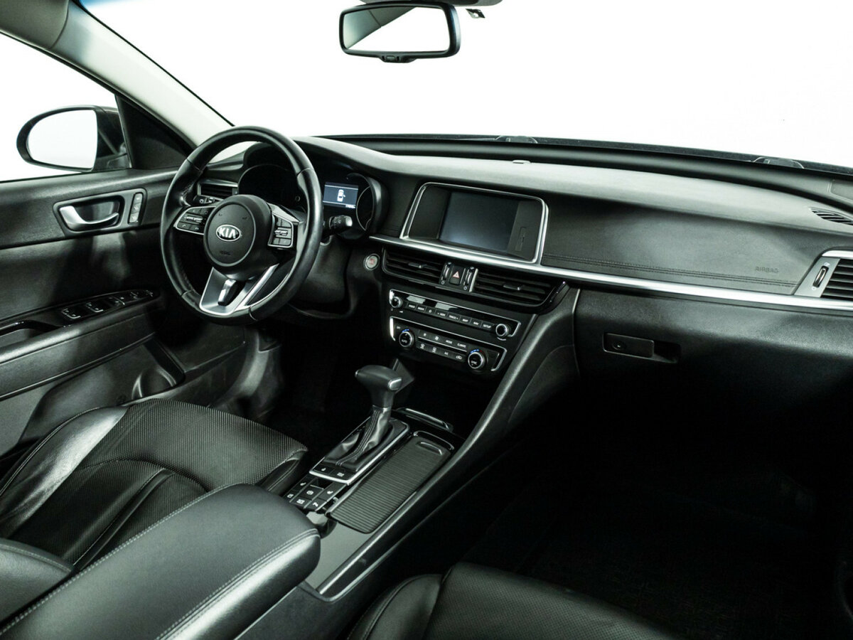 Kia Optima 2018 года с пробегом. Фото: #8