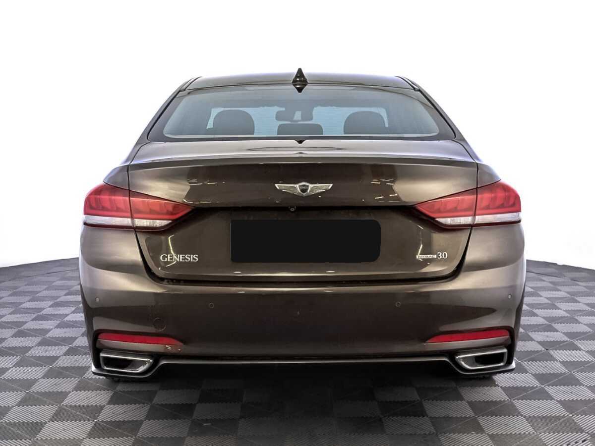 Hyundai Genesis 2015 года с пробегом. Фото: #5