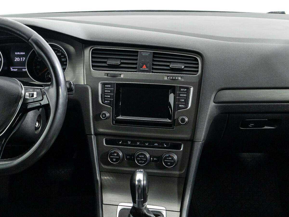 Volkswagen Golf 2013 года с пробегом. Фото: #13