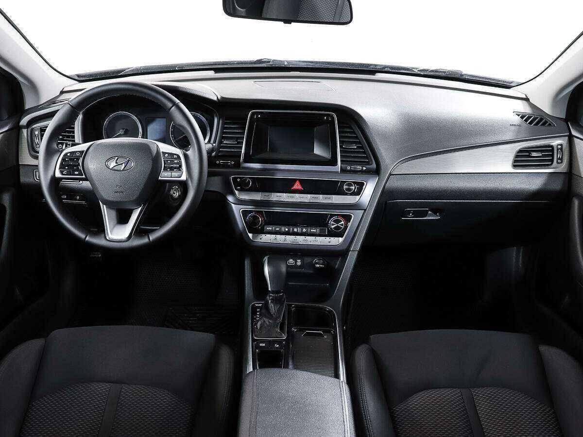 Hyundai Sonata 2018 года с пробегом. Фото: #11