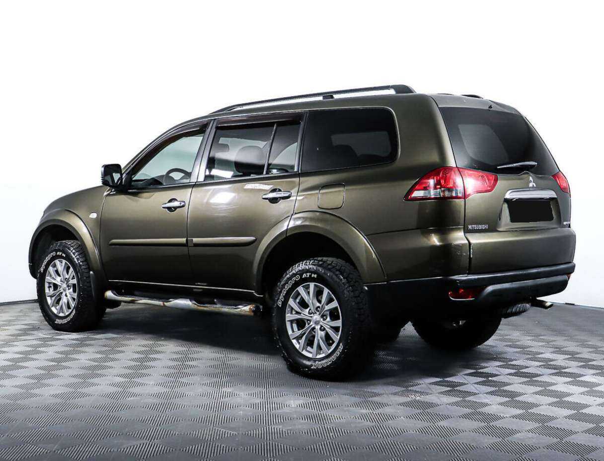 Mitsubishi Pajero Sport 2014 года с пробегом. Фото: #5