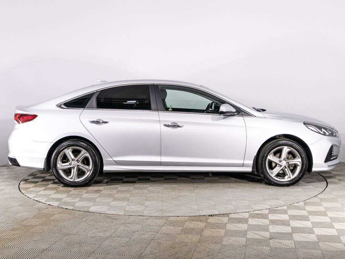Hyundai Sonata 2018 года с пробегом. Фото: #3
