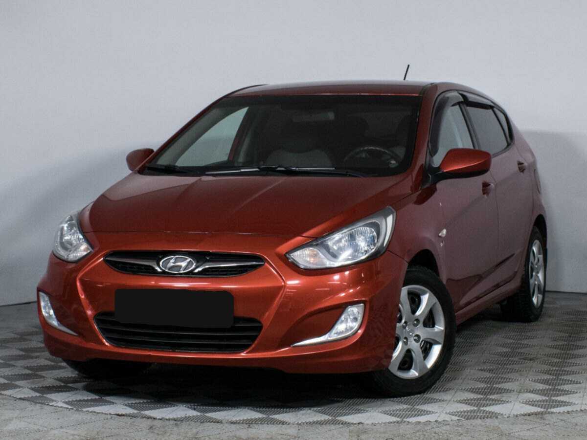 Hyundai Solaris 2012 года с пробегом. Посмотреть фото