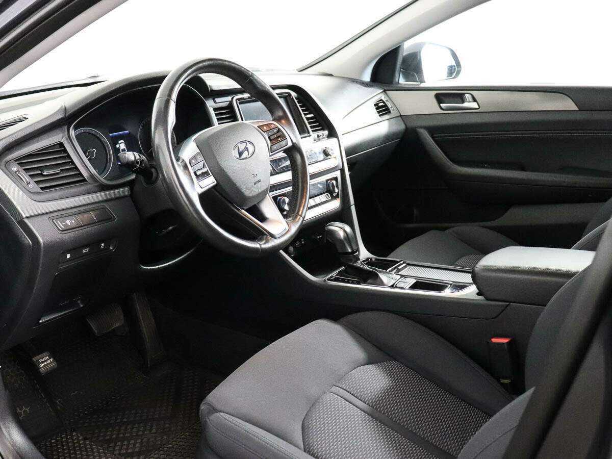 Hyundai Sonata 2018 года с пробегом. Фото: #7