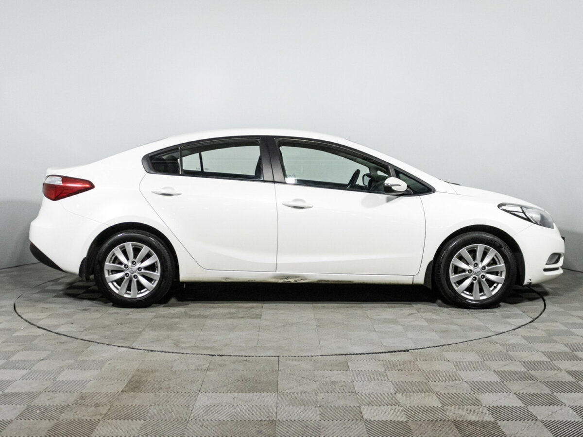 Kia Cerato 2015 года с пробегом. Фото: #3