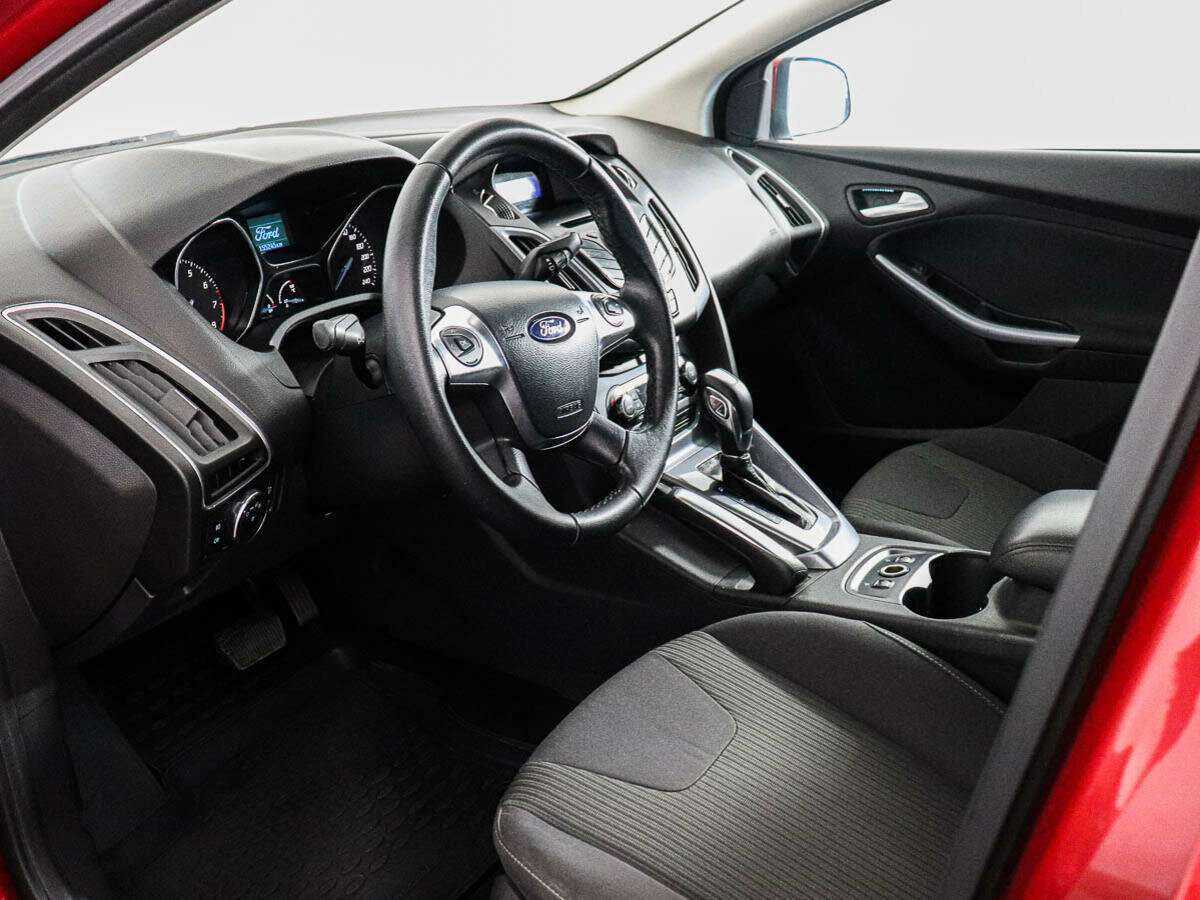 Ford Focus 2012 года с пробегом. Фото: #6