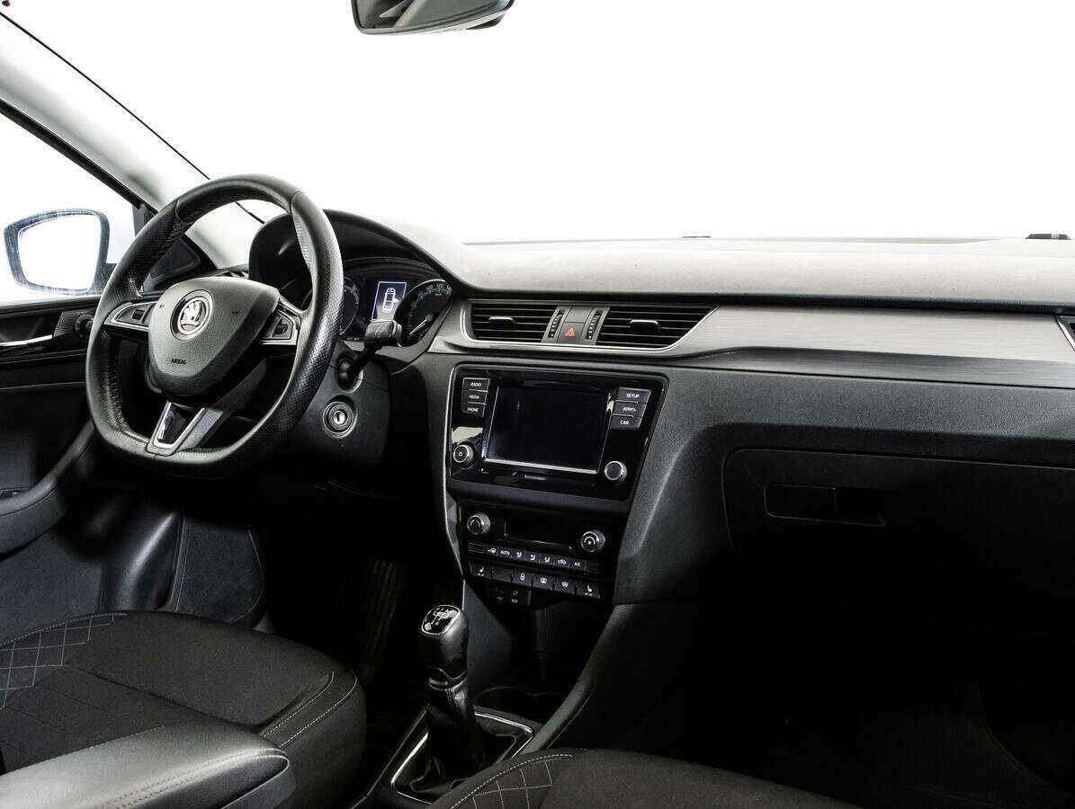 Skoda Rapid 2017 года с пробегом. Фото: #6