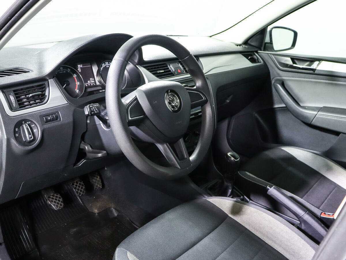 Skoda Rapid 2019 года с пробегом. Фото: #13